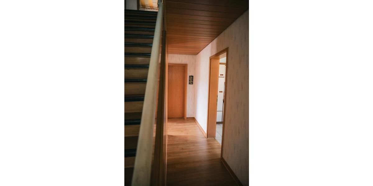 Einfamilienhaus Kreuztal - 6.5 Zimmer, 140 m&sup2;, 180.000&euro; | Angebot:26891467