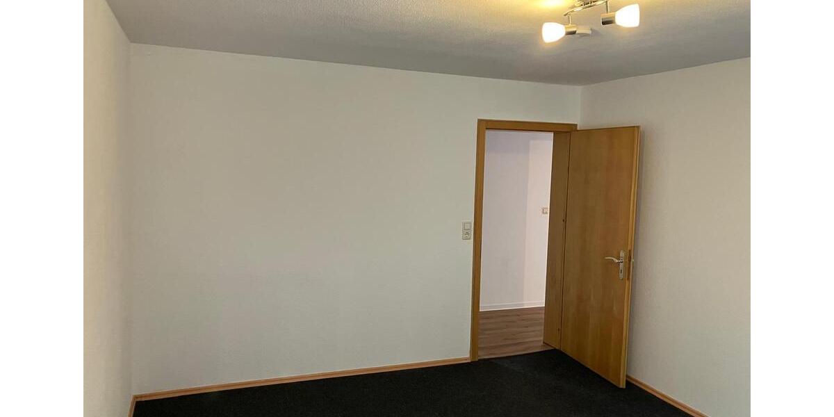 Etagenwohnung Herdorf - 5 Zimmer, 88 m&sup2;, 690&euro; | Angebot:25942879