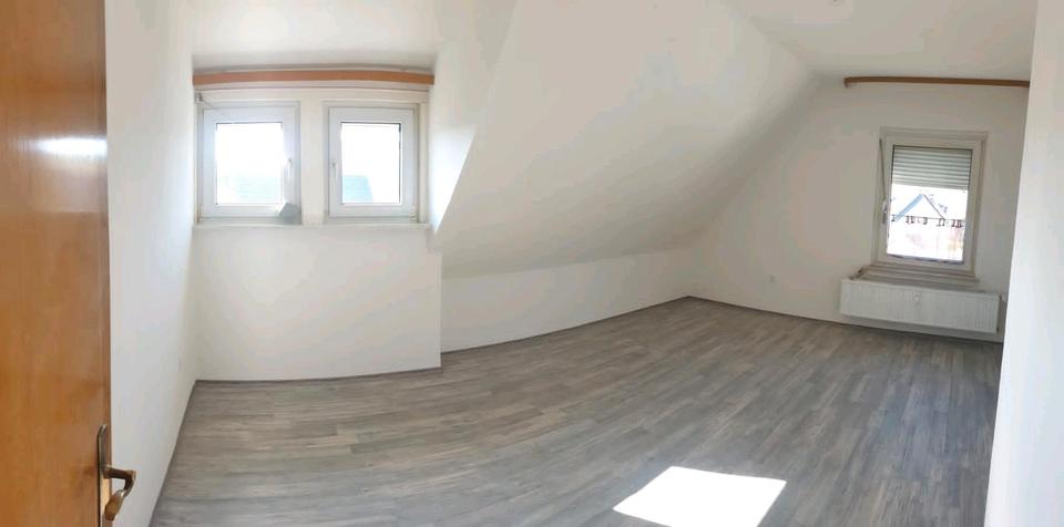Etagenwohnung Hilchenbach - 3.5 Zimmer, 67 m&sup2;, 850&euro; | Angebot:25349127