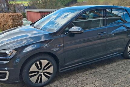 VW Golf 91.000 km 15.700 &euro; Erndtebrück 57339