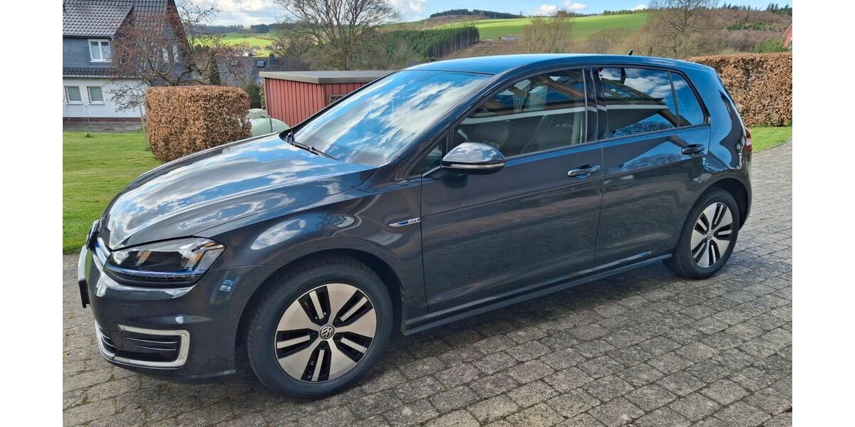 VW Golf 91.000 km 15.700 &euro; Erndtebrück 57339