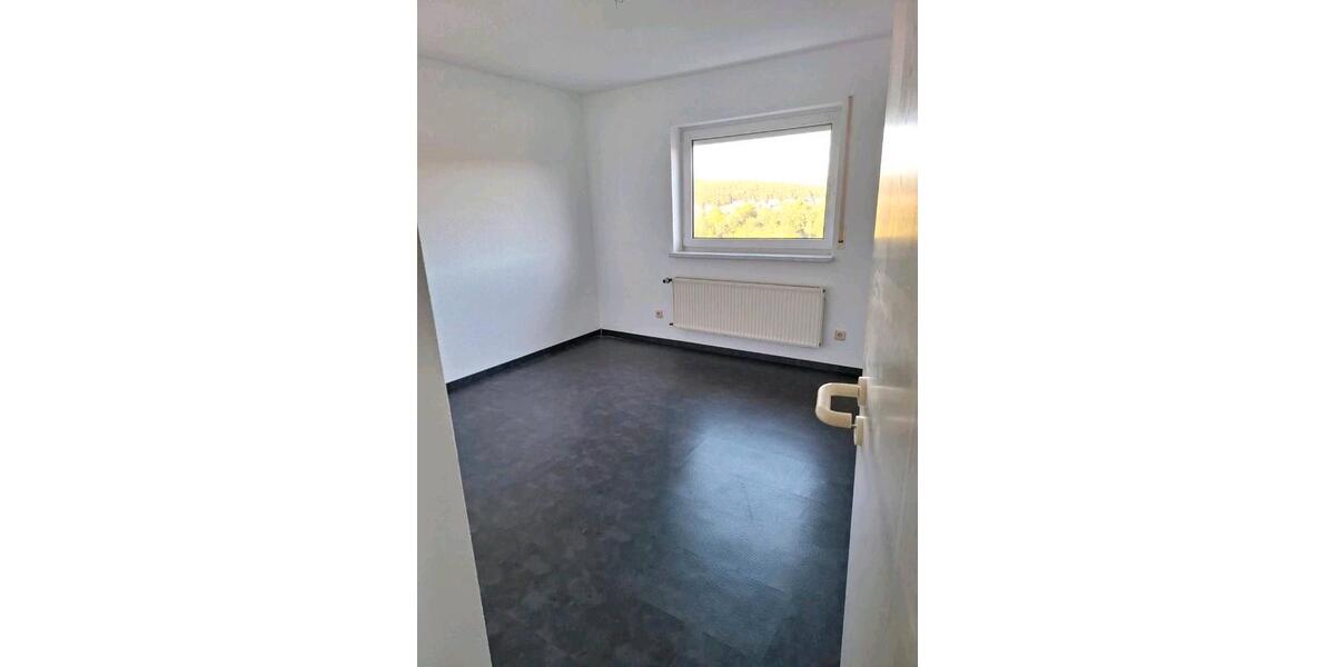 Erdgeschoßwohnung Wilnsdorf - 4 Zimmer, 88 m&sup2;, 740&euro; | Angebot:25961196