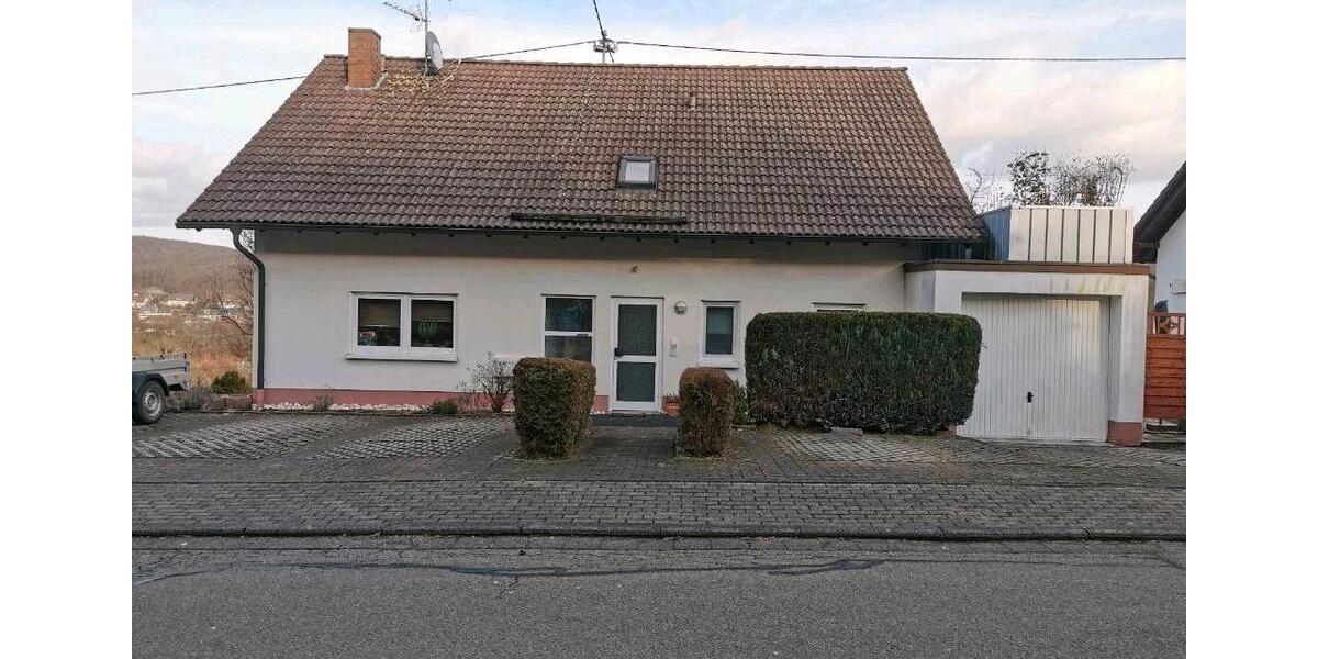 Erdgeschoßwohnung Wilnsdorf - 4 Zimmer, 88 m&sup2;, 740&euro; | Angebot:25961196