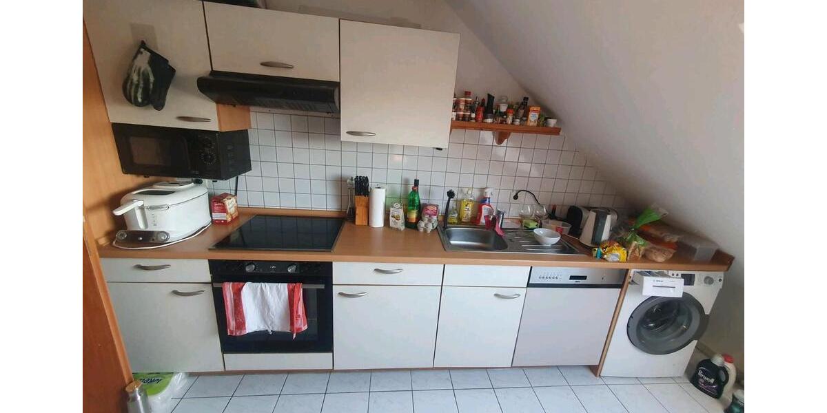Dachgeschoßwohnung Netphen - 2.5 Zimmer, 78 m&sup2;, 765&euro; | Angebot:26646072