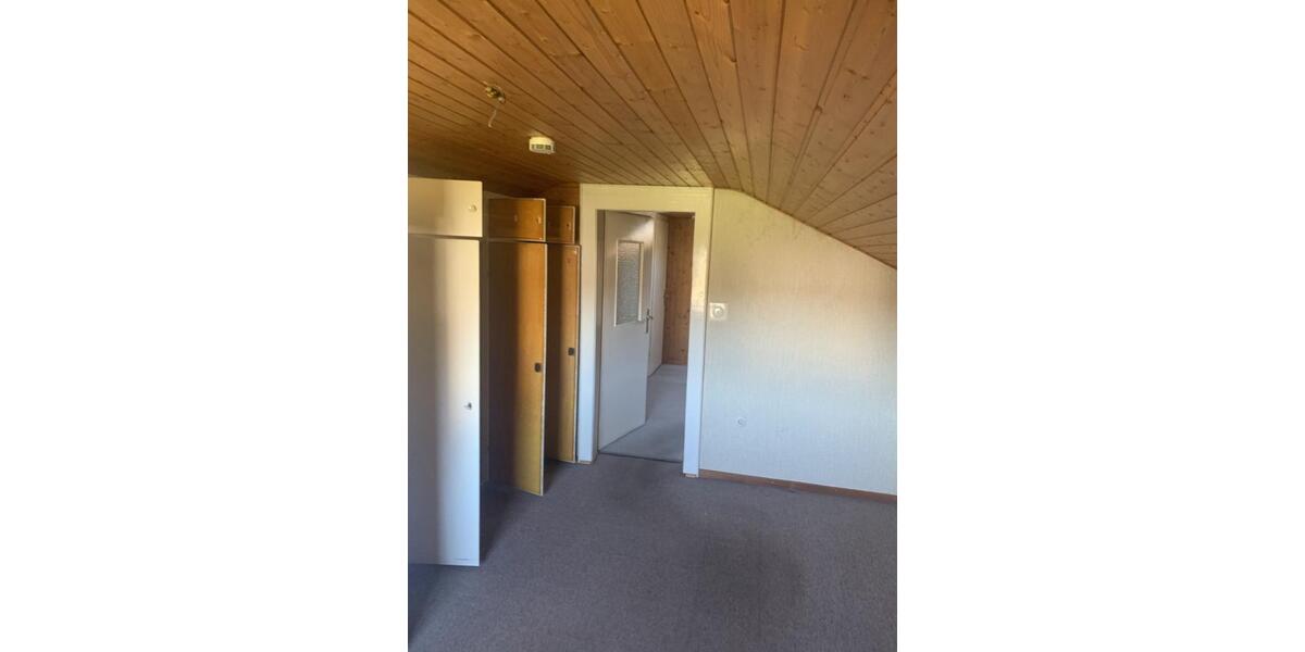 Einfamilienhaus Netphen - 5 Zimmer, 120 m&sup2;, 180.000&euro; | Angebot:26685868