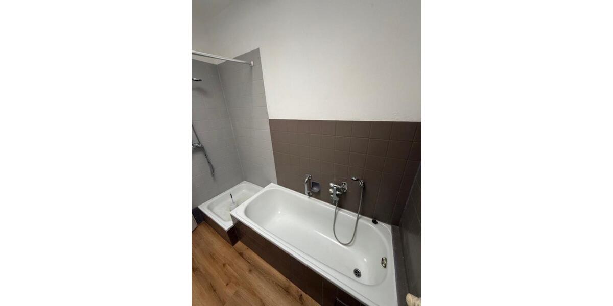 Etagenwohnung Hilchenbach - 4 Zimmer, 95 m&sup2;, 665&euro; | Angebot:26025222