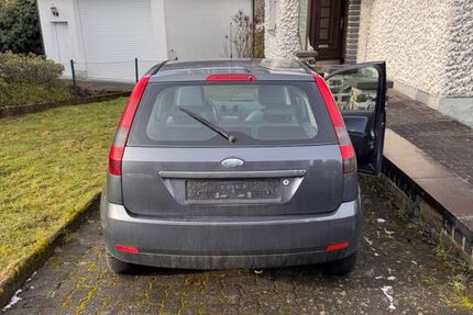 Ford Fiesta 224.000 km 1.450 &euro; Steinebach 57520