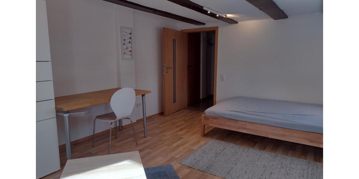 Etagenwohnung Siegen Kaan-Marienborn - 1 Zimmer, 35 m&sup2;, 370&euro; | Angebot:26538336