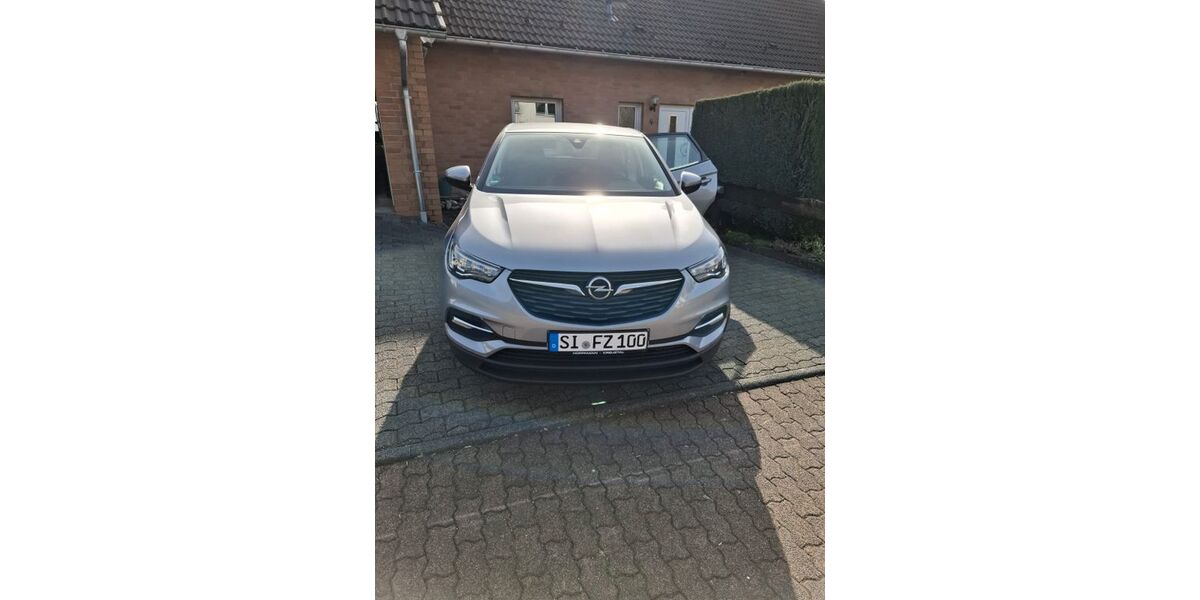 Opel Grandland (X) 12.072 km 19.500 &euro; Hilchenbach 57271
