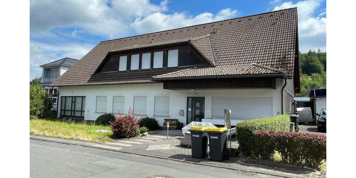 Etagenwohnung Dietzhölztal / Ewersbach Ewersbach - 8 Zimmer, 206 m&sup2;, 175.000&euro; | Angebot:25665420