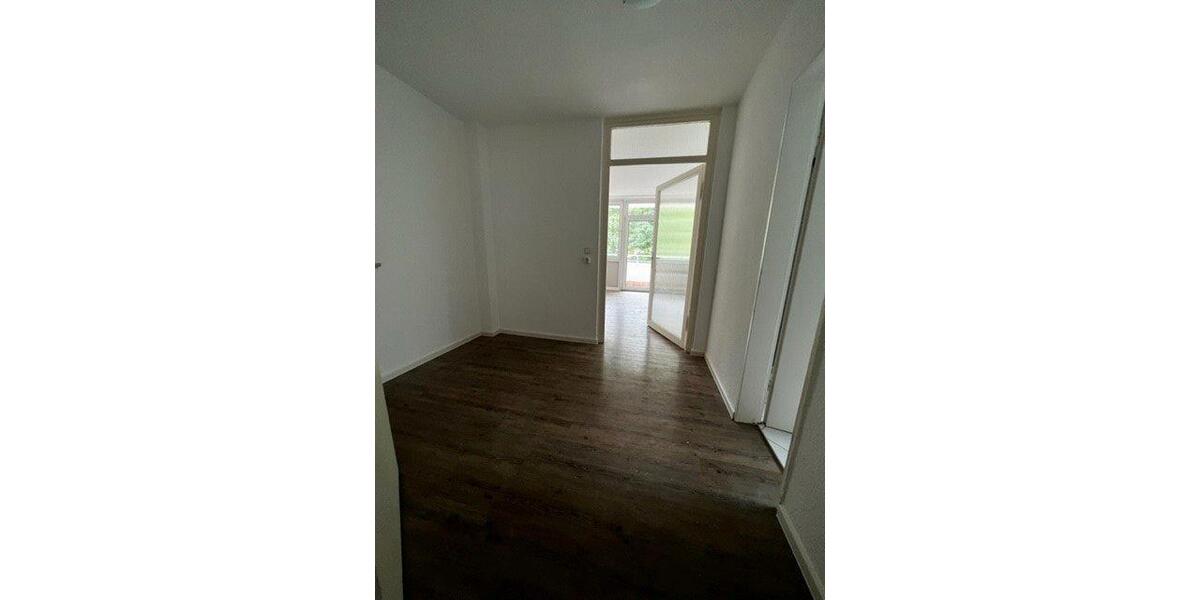 Etagenwohnung Siegen Dillnhütten - 4 Zimmer, 143 m&sup2;, 1.050&euro; | Angebot:26422038