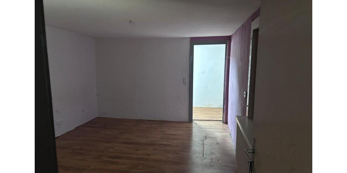 Einfamilienhaus Burbach - 6 Zimmer, 160 m&sup2;, 59.000&euro; | Angebot:26726855