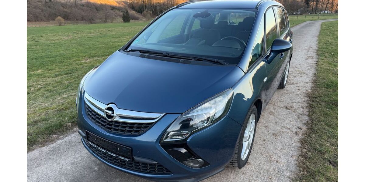 Opel Zafira 166.000 km 8.990 &euro; Kirchhundem 57399