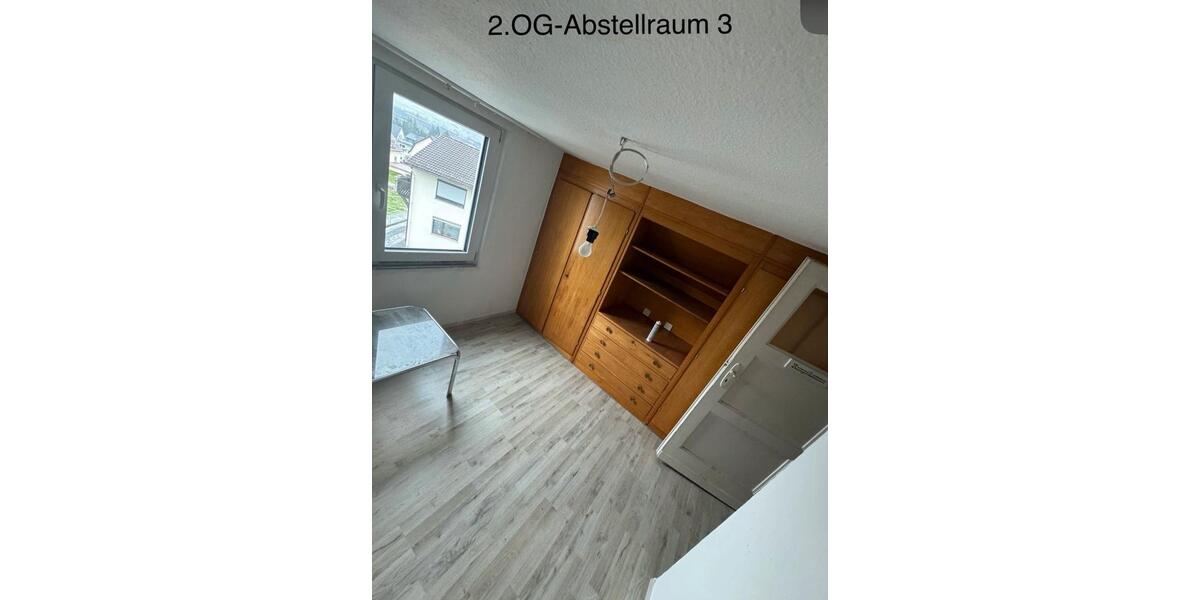 Etagenwohnung Haiger - 3 Zimmer, 85 m&sup2;, 950&euro; | Angebot:25639134