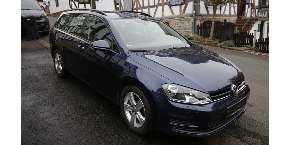 VW Golf 126.000 km 7.999 &euro; Dillenburg 35686