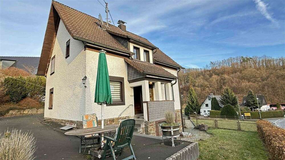 Einfamilienhaus Morsbach - 5 Zimmer, 128 m&sup2;, 229.000&euro; | Angebot:23755373