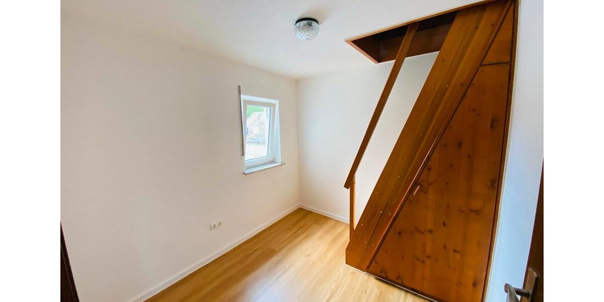 Etagenwohnung Gebhardshain - 3 Zimmer, 80 m&sup2;, 615&euro; | Angebot:26662812