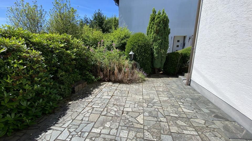 Einfamilienhaus Netphen - 7 Zimmer, 197 m&sup2;, 1.600&euro; | Angebot:25765235