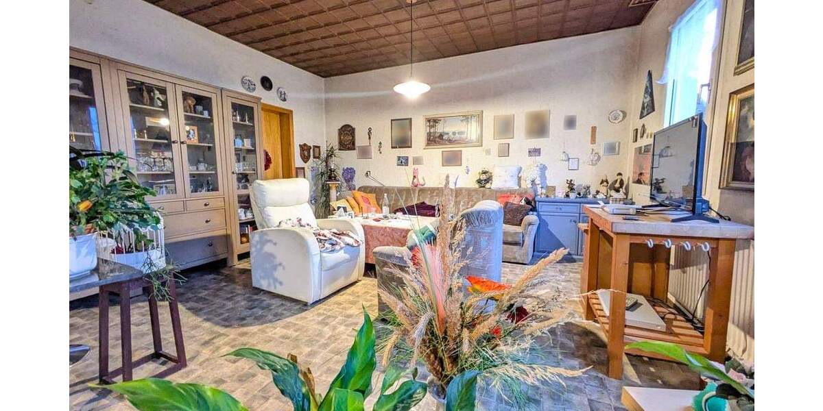 Mehrfamilienhaus, Wohnhaus Betzdorf - 9 Zimmer, 203 m&sup2;, 163.500&euro; | Angebot:25776381