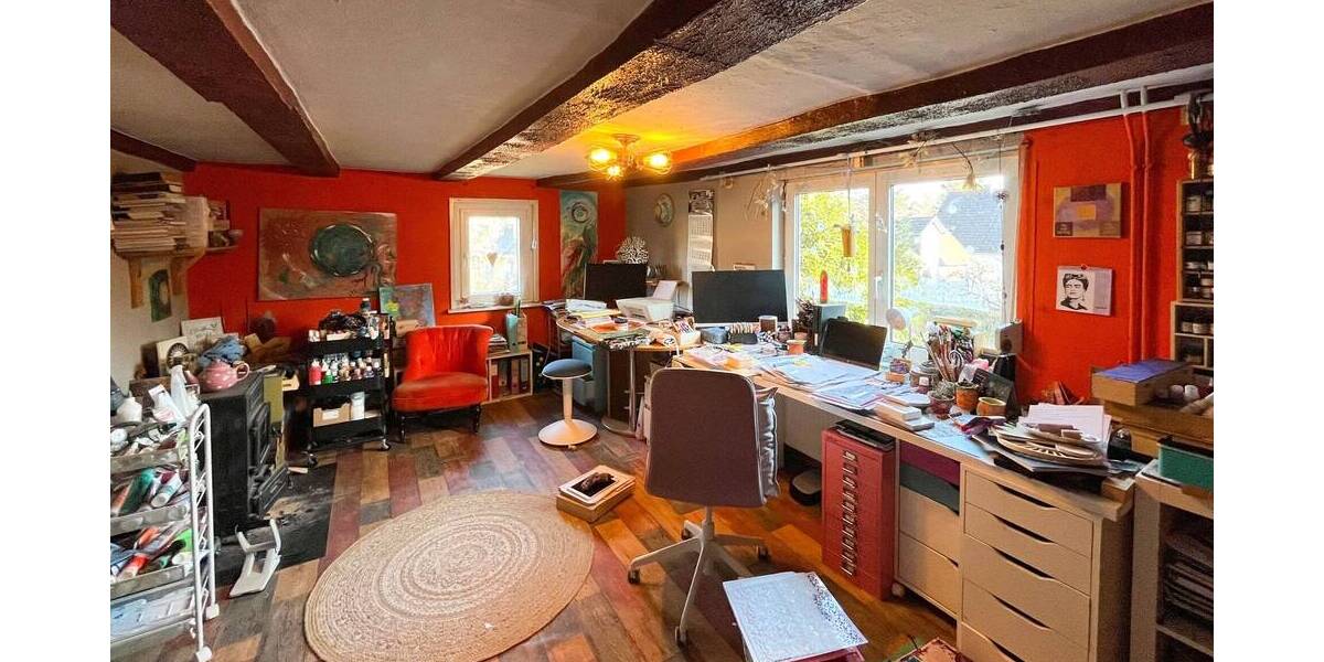 Einfamilienhaus Hilchenbach - 8 Zimmer, 170 m&sup2;, 199.995&euro; | Angebot:25776395