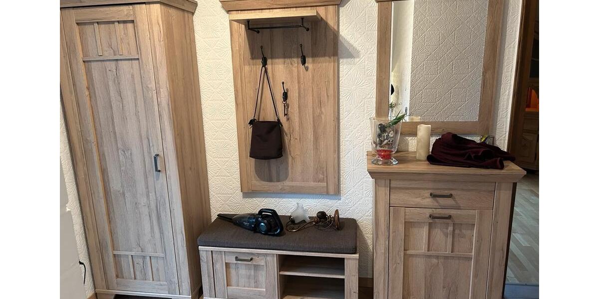 Etagenwohnung Kirchhundem - 4 Zimmer, 150 m&sup2;, 900&euro; | Angebot:25297098