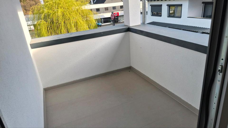 Dachgeschoßwohnung Dillenburg Frohnhausen - 3 Zimmer, 70 m&sup2;, 800&euro; | Angebot:26049614