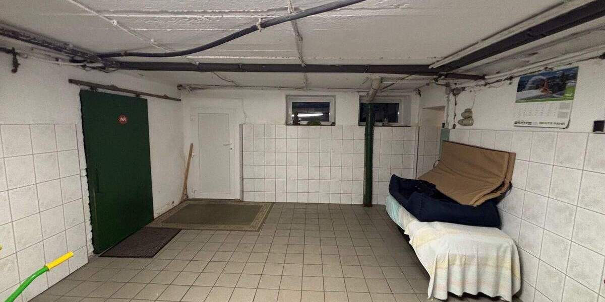 Bauernhaus, Landhaus Olpe Rhonard - 1 Zimmer, 390 m&sup2;, 1.280.000&euro; | Angebot:25666276