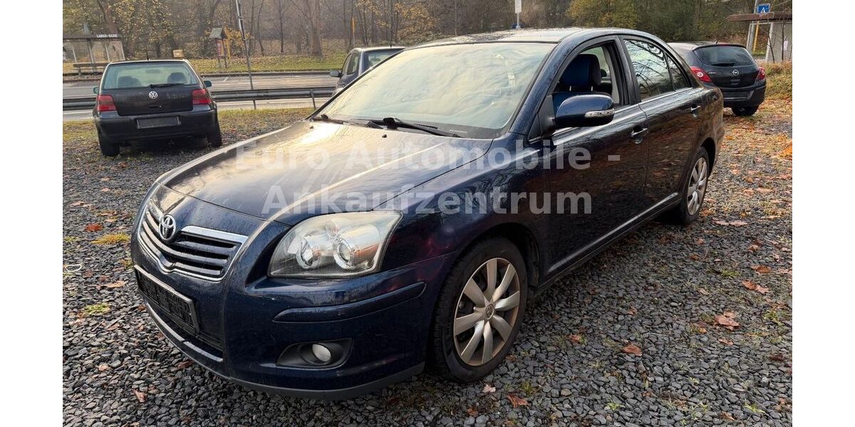 Toyota Avensis 279.600 km 1.590 &euro; Kirchen 57548