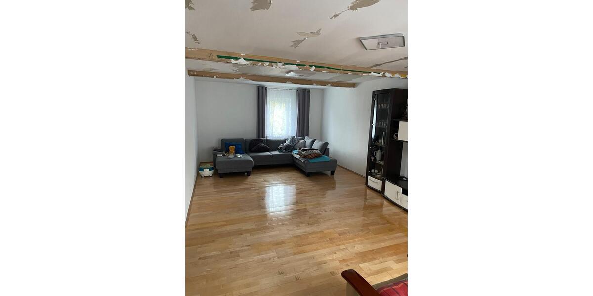 Einfamilienhaus Burbach - 5 Zimmer, 180 m&sup2;, 1.300&euro; | Angebot:26614751
