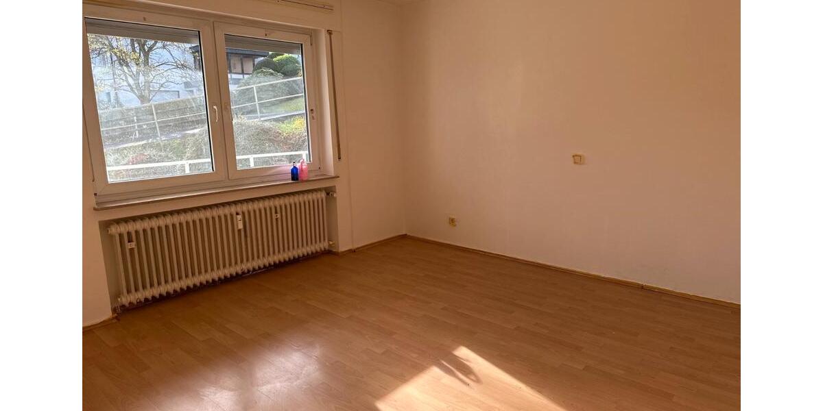 Erdgeschoßwohnung Siegen - 3 Zimmer, 75 m&sup2;, 460&euro; | Angebot:25991579