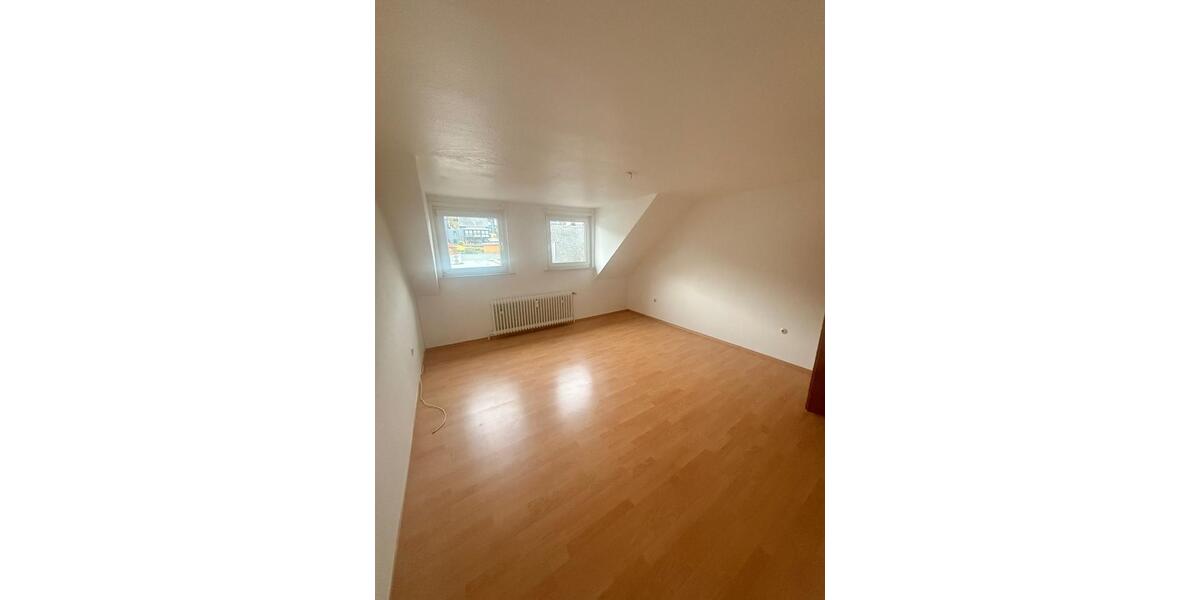 Etagenwohnung Siegen Dillnhütten - 3 Zimmer, 77 m&sup2;, 577&euro; | Angebot:25646308