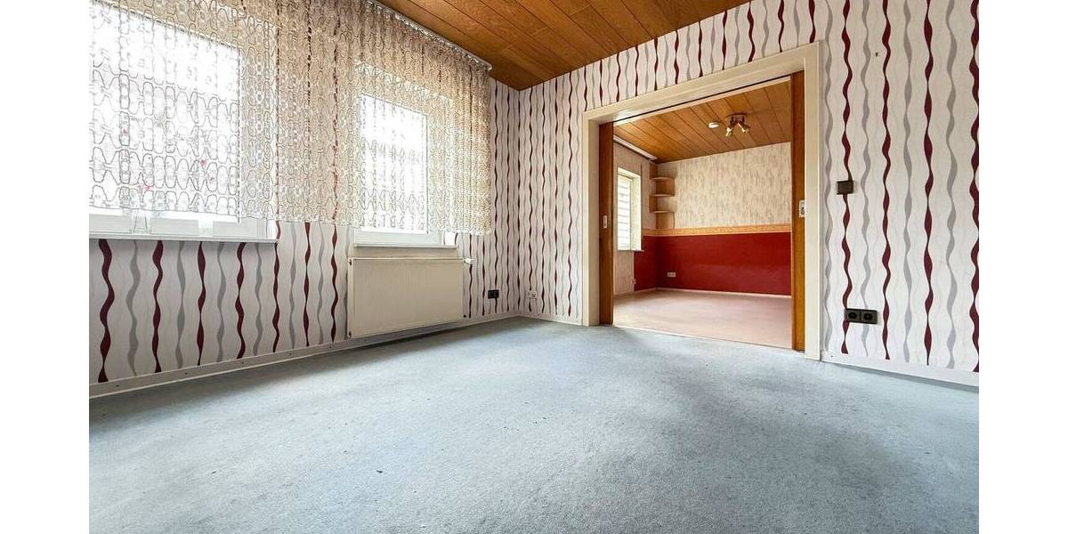 Einfamilienhaus Herdorf - 9 Zimmer, 180 m&sup2;, 229.000&euro; | Angebot:25691804