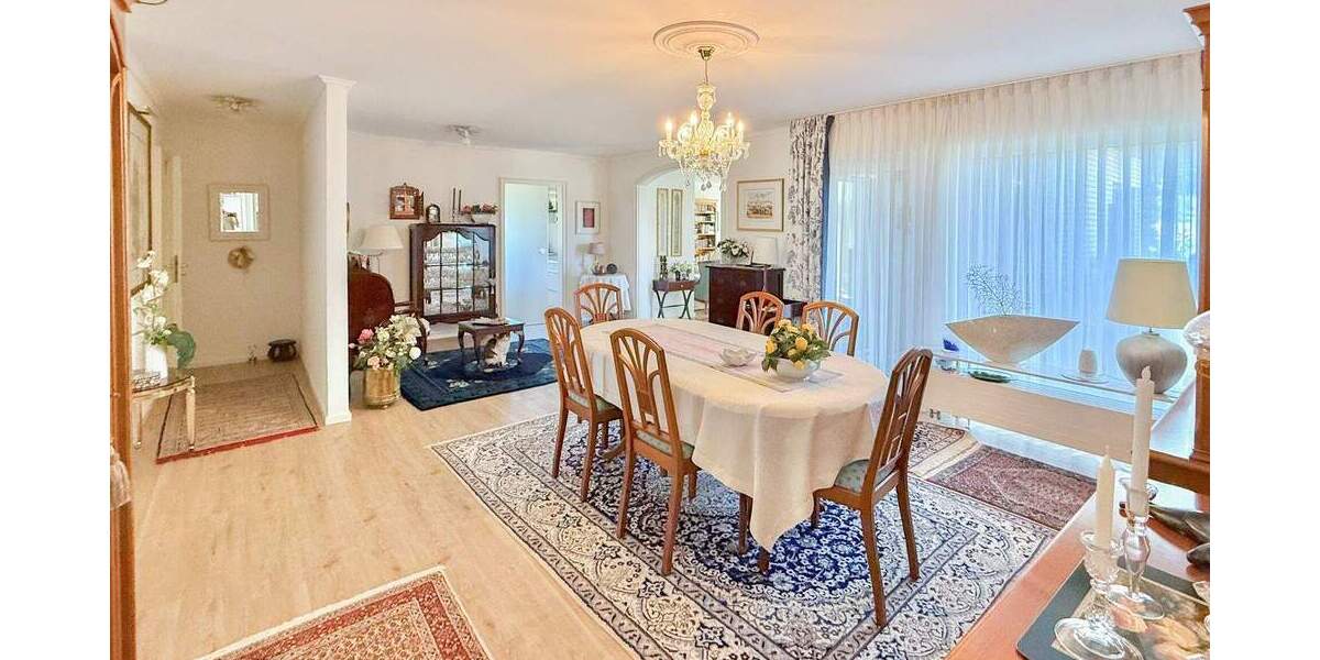 Einfamilienhaus Hachenburg - 7 Zimmer, 219 m&sup2;, 580.000&euro; | Angebot:25738118