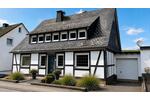 Einfamilienhaus Kirchhundem - 7 Zimmer, 170 m&sup2;, 225.000&euro; | Angebot:27474144