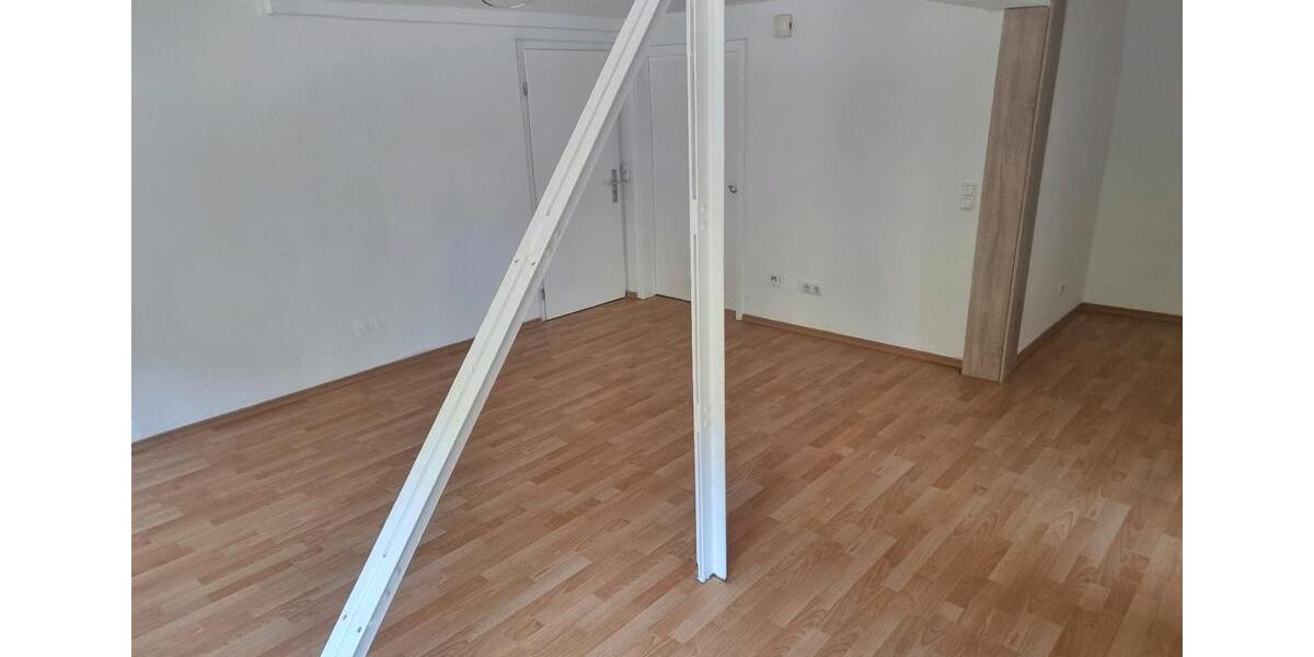 Etagenwohnung Siegen Eiserfeld - 2 Zimmer, 65 m&sup2;, 790&euro; | Angebot:25046401