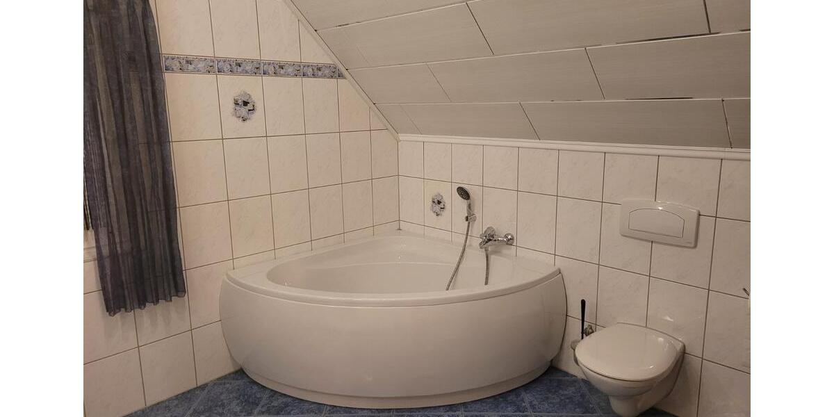 Einfamilienhaus Neunkirchen - 5 Zimmer, 121 m&sup2;, 1.450&euro; | Angebot:24554264