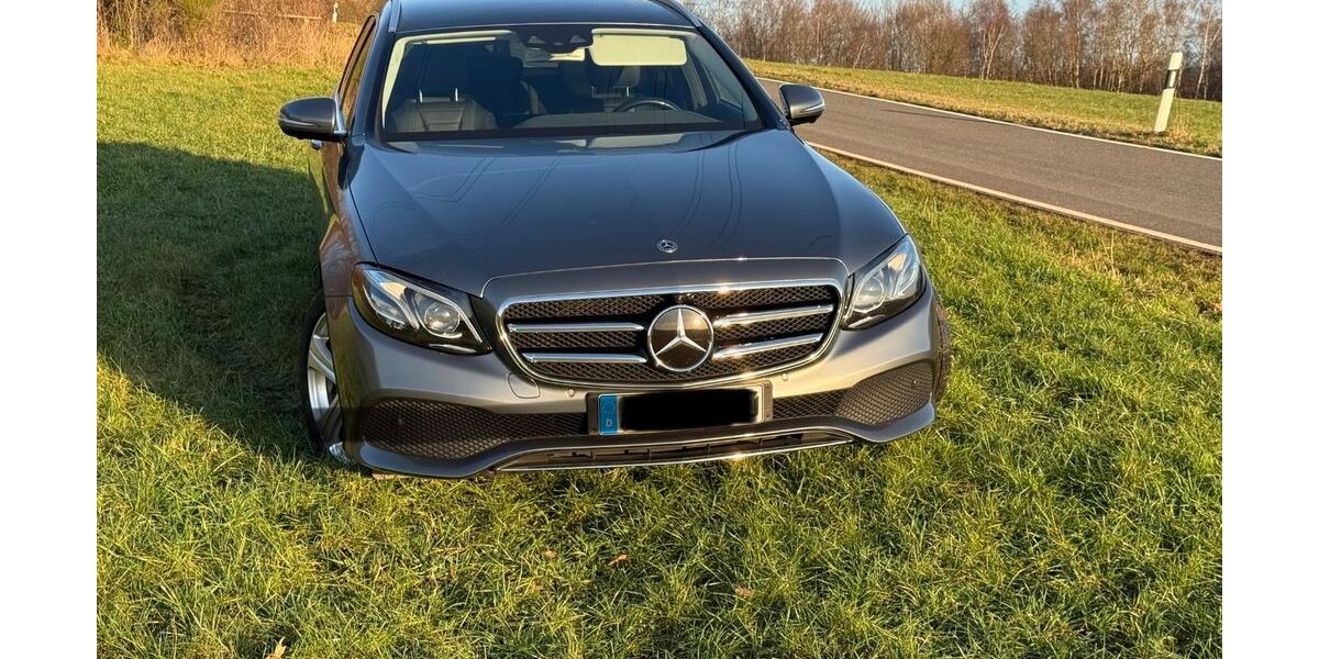 Mercedes-Benz E 400 93.000 km 33.900 &euro; Wissen 57537