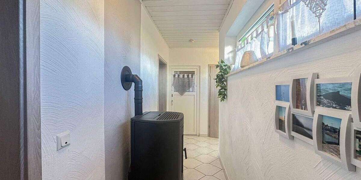 Einfamilienhaus Betzdorf-Gebhardshain VG Gebhardshain VG - 9 Zimmer, 182 m&sup2;, 399.000&euro; | Angebot:25776438