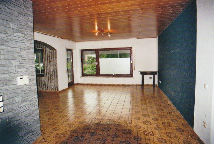 Mehrfamilienhaus, Wohnhaus Dietzhölztal Ewersbach - 7 Zimmer, 215 m&sup2;, 189.000&euro; | Angebot:25689865