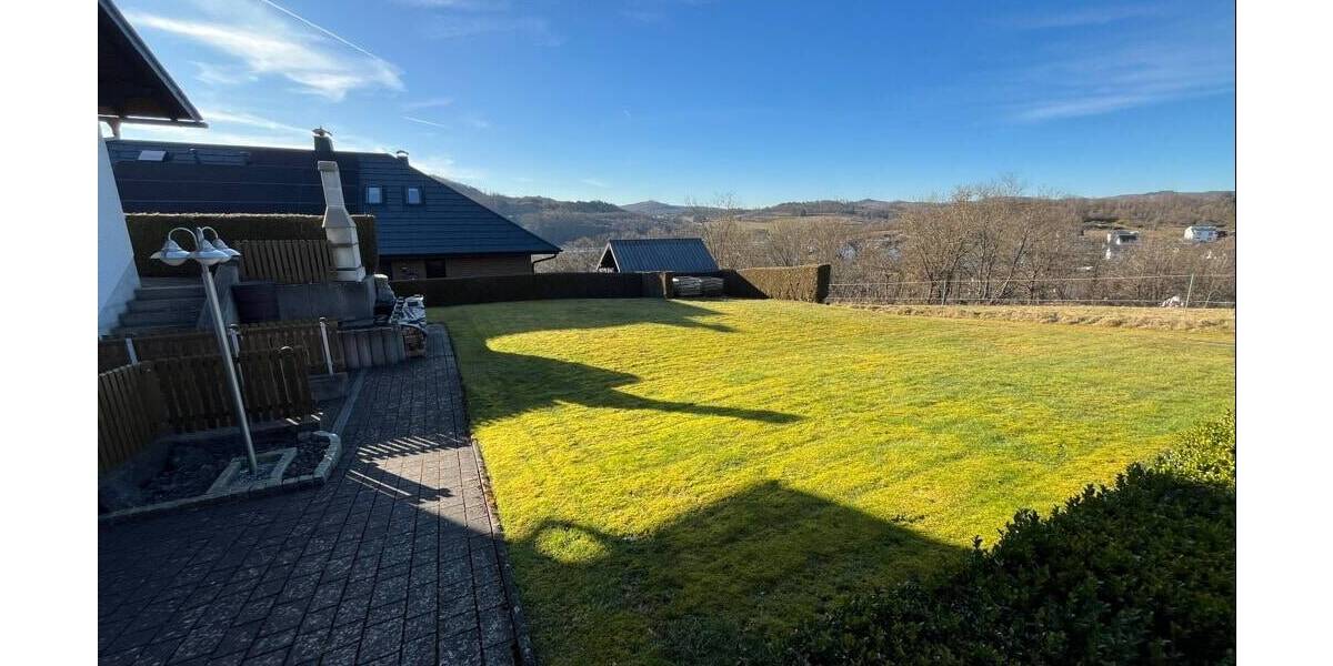 Einfamilienhaus Eschenburg Eibelshausen - 7 Zimmer, 225 m&sup2;, 435.000&euro; | Angebot:25667775