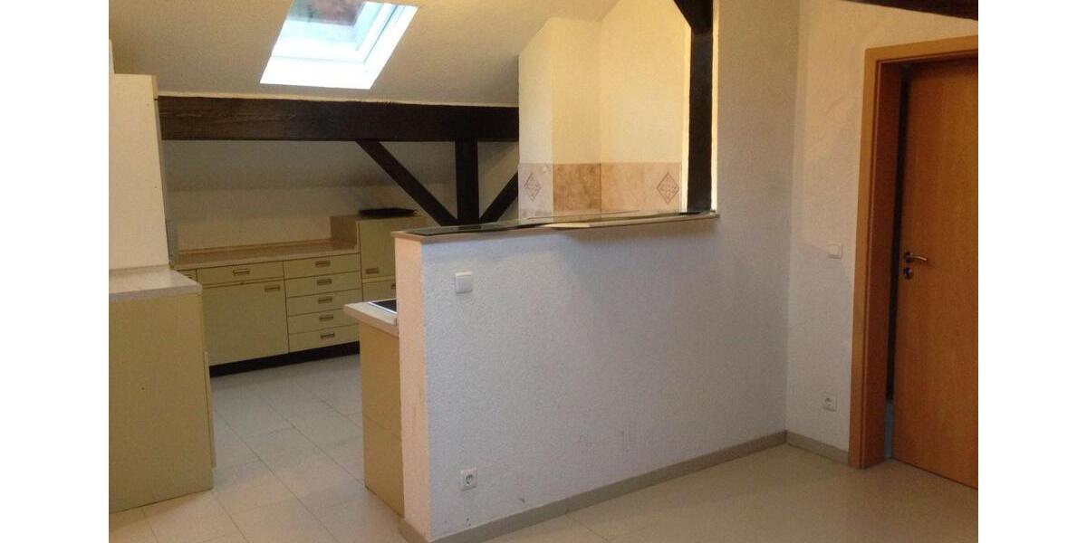 Dachgeschoßwohnung Siegen - 3 Zimmer, 105 m&sup2;, 656&euro; | Angebot:25764250