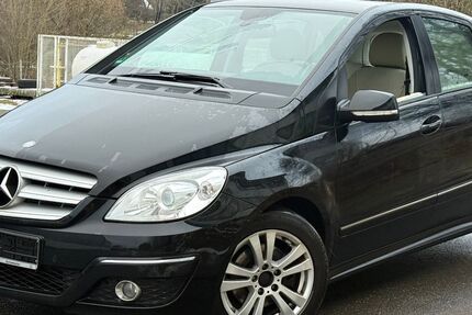 Mercedes-Benz B 180 218.000 km 4.995 &euro; Eschenburg - Hirzenhain Bahnhof 35713