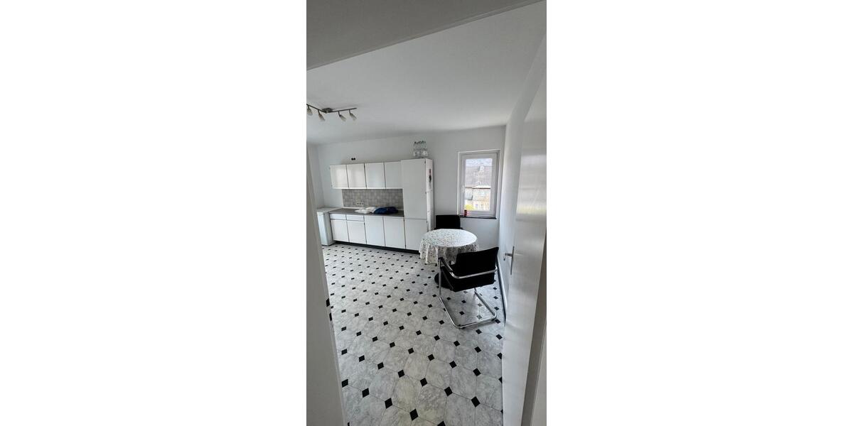 Erdgeschoßwohnung Siegen Dillnhütten - 3 Zimmer, 70 m&sup2;, 850&euro; | Angebot:25640120