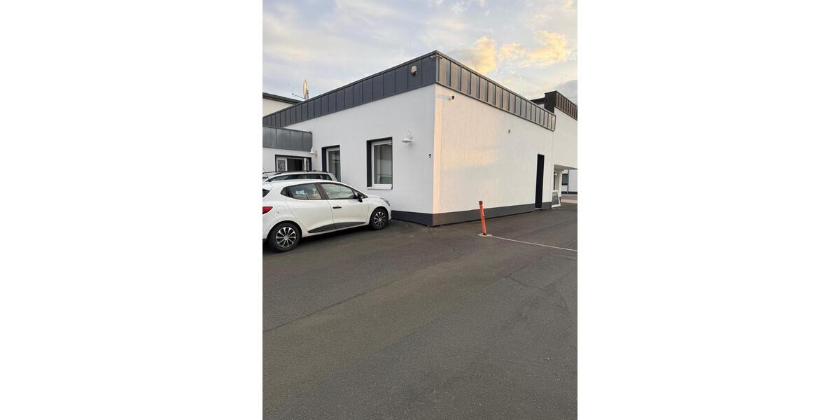 Erdgeschoßwohnung Haiger - 5 Zimmer, 190 m&sup2;, 1.000&euro; | Angebot:24590564