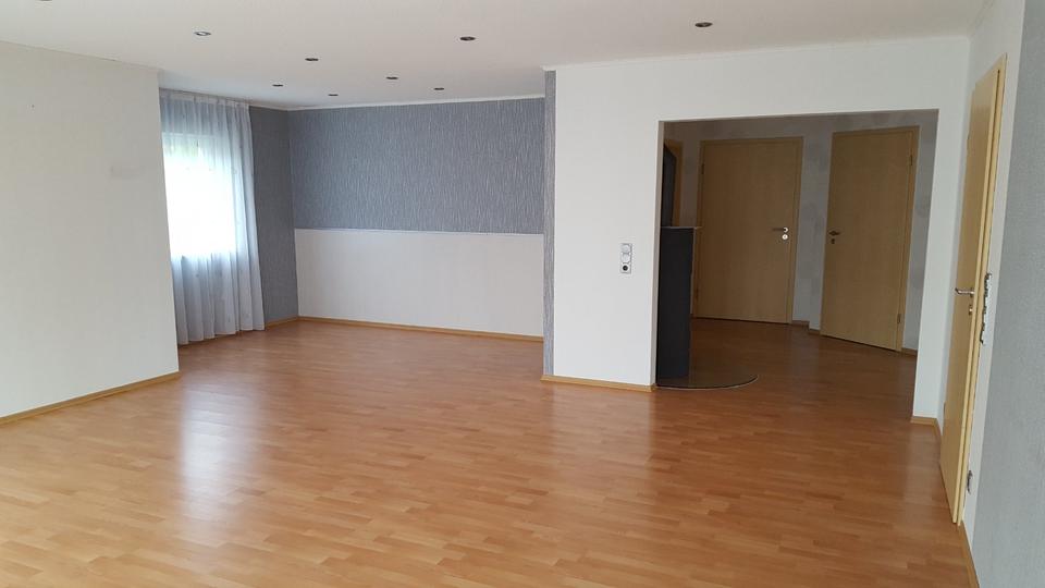 Erdgeschoßwohnung Hellenhahn-Schellenberg Schellenberg - 4 Zimmer, 120 m&sup2;, 850&euro; | Angebot:25261109