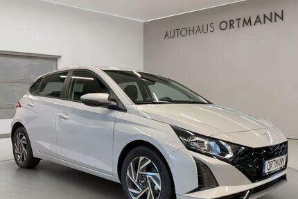 Hyundai i20 9.500 km 23.590 &euro; Wissen 57537