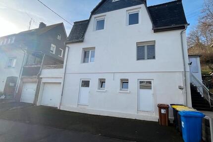 Haus Siegen Eiserfeld - 6 Zimmer, 130 m&sup2;, 249.500&euro; | Angebot:25273021