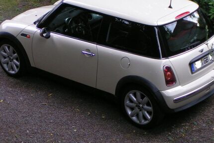Mini ONE 130.000 km 3.900 &euro; Siegen 57076
