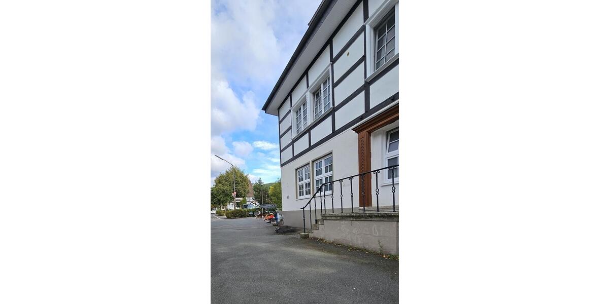 Etagenwohnung Kirchhundem - 2 Zimmer, 90 m&sup2;, 780&euro; | Angebot:22943823