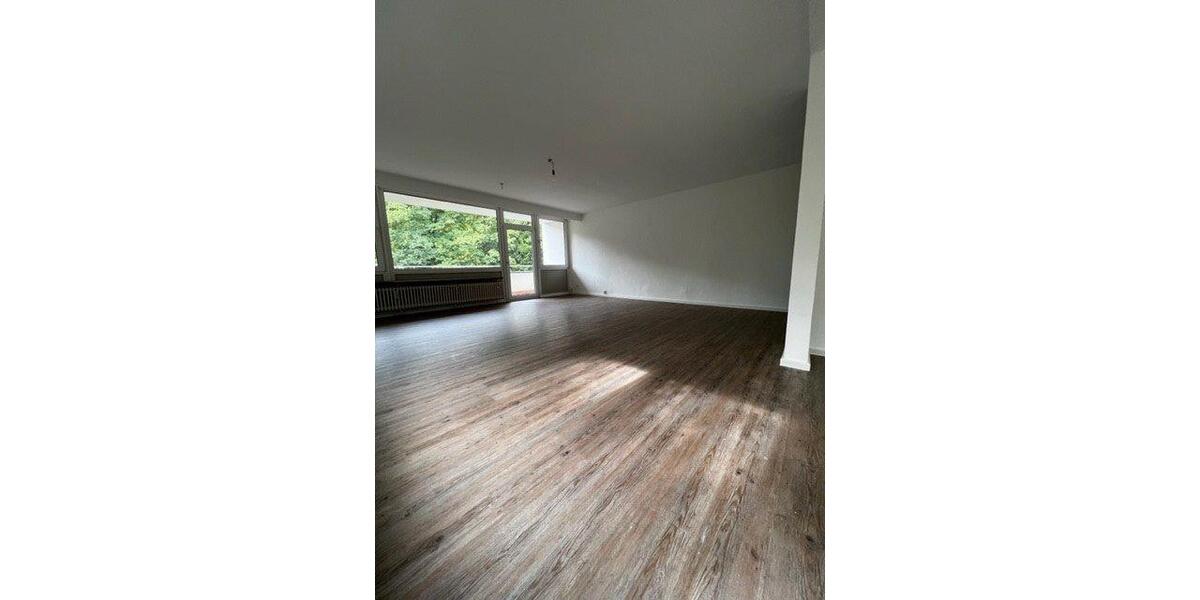 Etagenwohnung Siegen Dillnhütten - 4 Zimmer, 143 m&sup2;, 1.050&euro; | Angebot:26422038